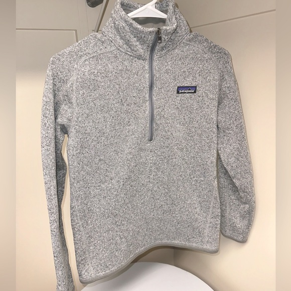 Women’s Small Gray Patagonia Fleece - Picture 3 of 12